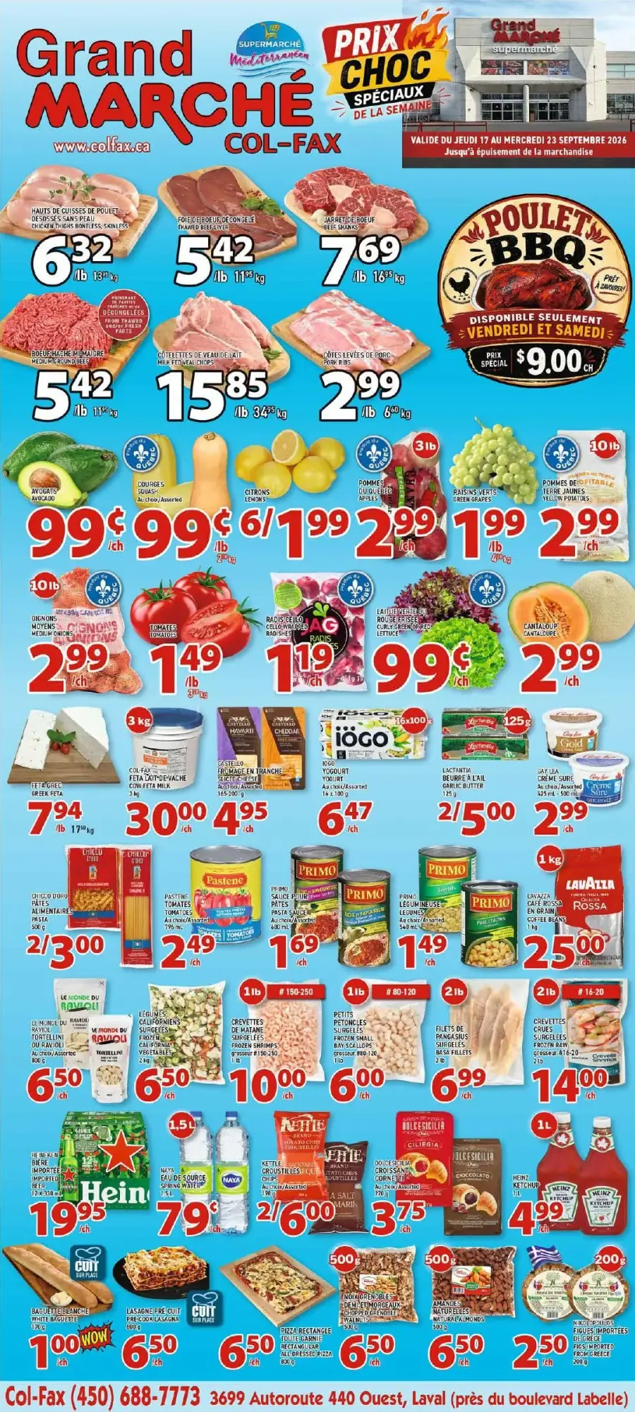 La page de couverture de la circulaire du Grand Marché Col-Fax présente une ambiance dynamique et colorée, mettant en avant une variété de produits alimentaires. On y trouve des viandes, notamment du poulet BBQ en promotion, ainsi que des fruits et légumes frais comme des avocats, des pommes et des raisins. Les produits laitiers, les pâtes et les conserves sont également bien représentés, avec des offres attractives sur plusieurs articles. Les promotions spéciales sont clairement mises en évidence, attirant l'attention sur les meilleures affaires de la semaine.