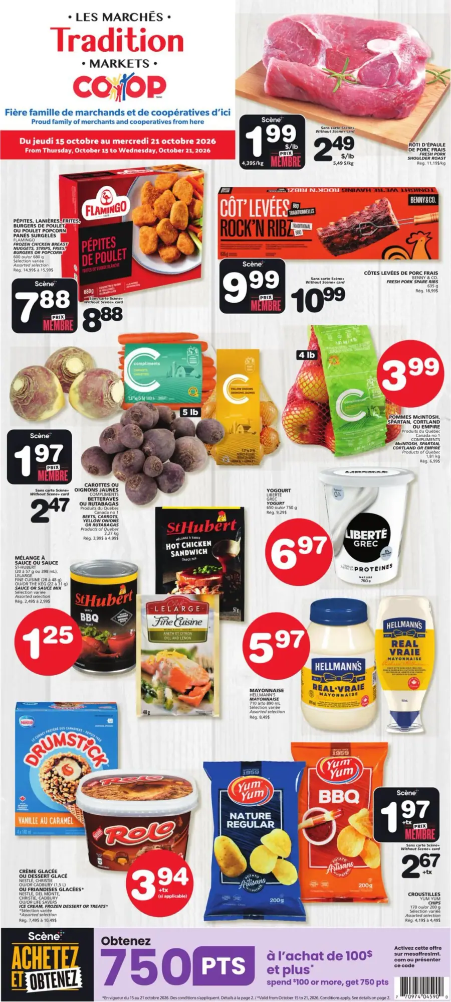 La page de couverture de la circulaire Les Marchés Tradition présente une ambiance conviviale et familiale, mettant en avant une variété de produits alimentaires. On y trouve des viandes comme le rôti d'épaule de porc et les côtes levées, ainsi que des produits surgelés tels que les pépites de poulet. Les fruits et légumes frais, comme les pommes McIntosh et les carottes, sont également mis en avant. Des promotions notables incluent des réductions sur des articles comme le yaourt Liberté et la mayonnaise Hellmann's, ainsi qu'une offre de points de fidélité pour les achats de 100 $ et plus.