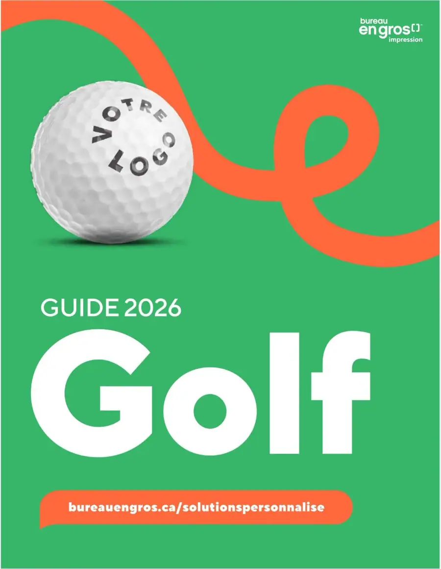 La page de couverture du guide Bureau en Gros pour les idées golf présente une ambiance dynamique et colorée, avec un fond vert vif. On y trouve une balle de golf blanche sur laquelle est inscrit "VOTRE LOGO", soulignant l'aspect personnalisé des produits. Les catégories mises en avant incluent des articles de golf personnalisables, tels que des balles, des vêtements et des accessoires. Le titre "GUIDE 2026 Golf" est bien visible, et un lien vers le site web est mentionné pour plus d'informations.